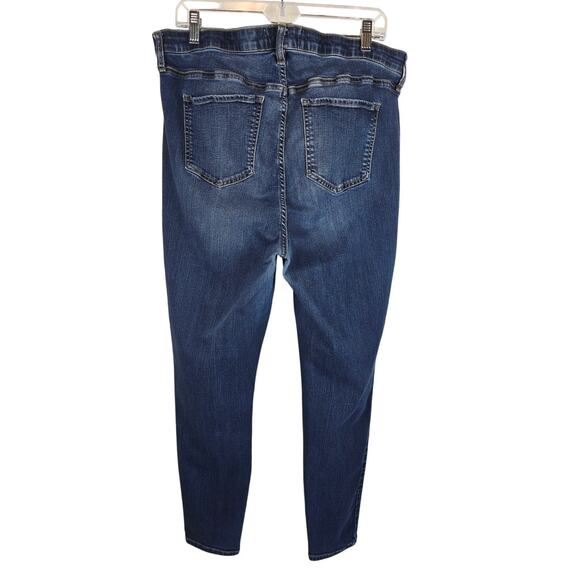 Torrid Sky-High Skinny Whiskering Comfortable Women's Jeans 18R - Picture 2 of 5